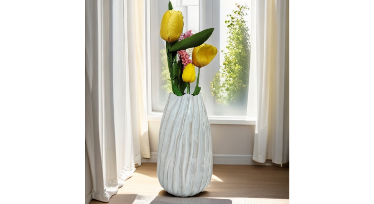 Classical ceramic Vase for Home and Hotel ornaments